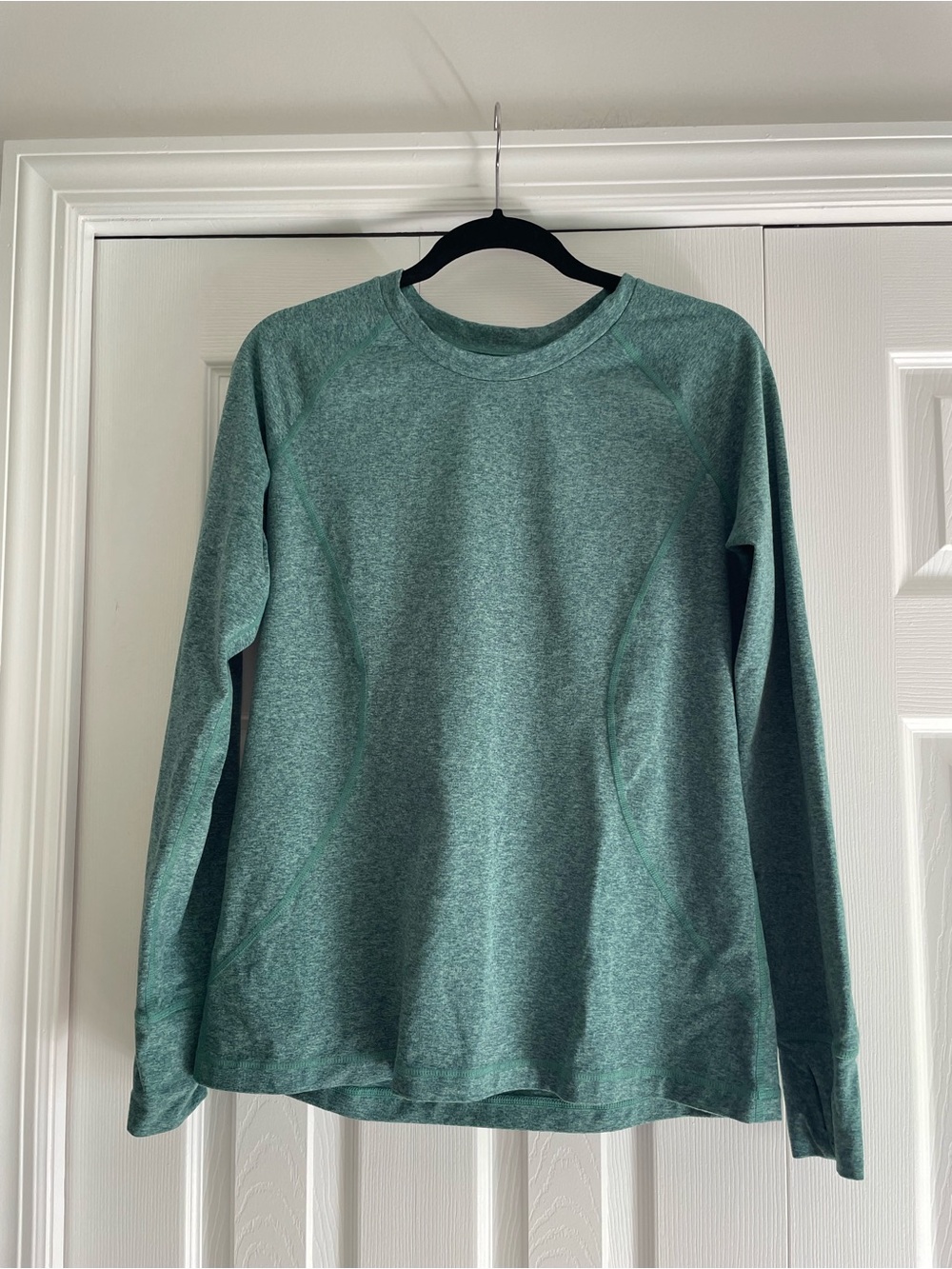 Eddie Bauer Heather Teal Long-Sleeve Crew Neck Top